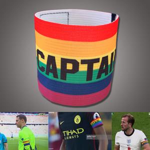 足球彩虹袖标是什么意思